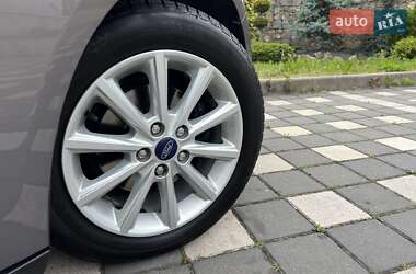 Хэтчбек Ford Focus 2016 в 