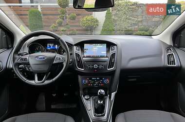Хэтчбек Ford Focus 2016 в 