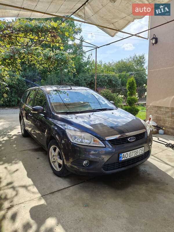 Универсал Ford Focus 2010 в Виноградове фото Универсал Ford Focus 2010 в Виноградове