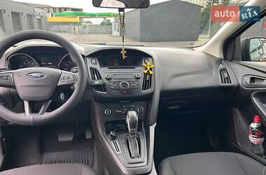 Седан Ford Focus 2016 в 