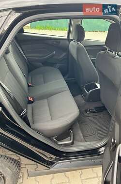 Седан Ford Focus 2016 в 