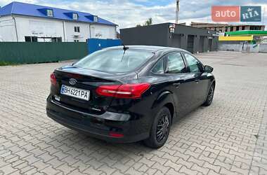 Седан Ford Focus 2016 в 