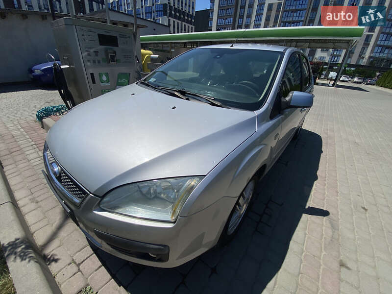 Хэтчбек Ford Focus 2005 в Ивано-Франковске