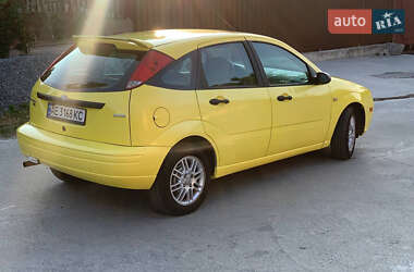 Хэтчбек Ford Focus 2004 в 