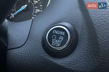 Седан Ford Focus 2017 в 