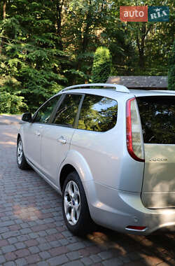 Универсал Ford Focus 2010 в 