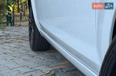 Хэтчбек Ford Focus 2009 в 