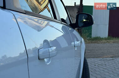 Хэтчбек Ford Focus 2009 в 
