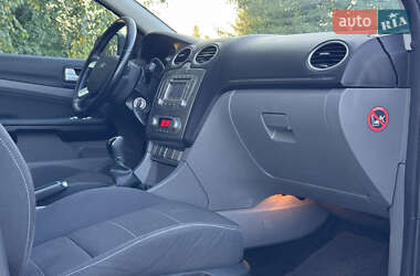 Хэтчбек Ford Focus 2009 в 
