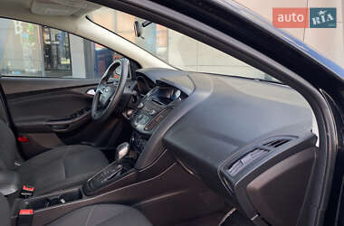Седан Ford Focus 2017 в 