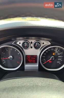 Универсал Ford Focus 2010 в 
