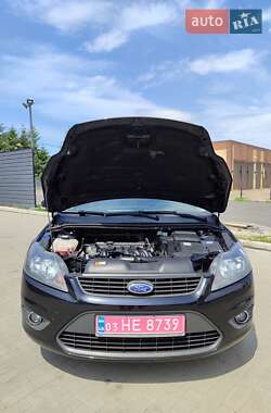 Универсал Ford Focus 2010 в 