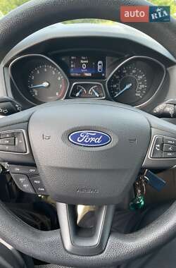 Хэтчбек Ford Focus 2017 в 