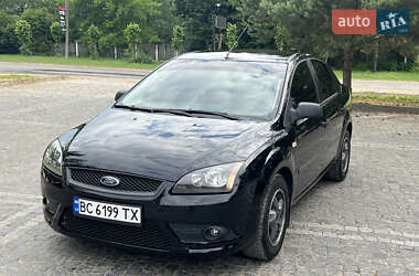 Седан Ford Focus 2005 в Самборе