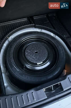 Хэтчбек Ford Focus 2012 в 