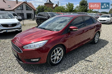Седан Ford Focus 2015 в 