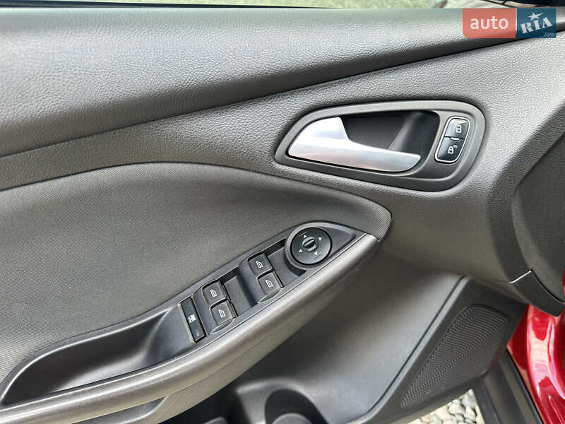Седан Ford Focus 2015 в Ивано-Франковске