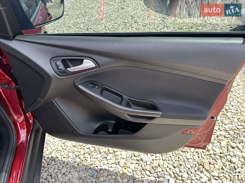 Седан Ford Focus 2015 в Ивано-Франковске