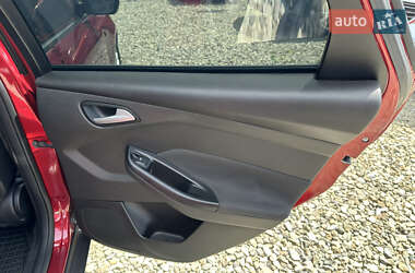 Седан Ford Focus 2015 в 