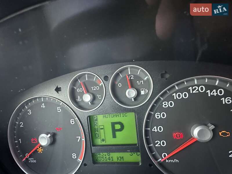 Хэтчбек Ford Focus 2005 в Киеве