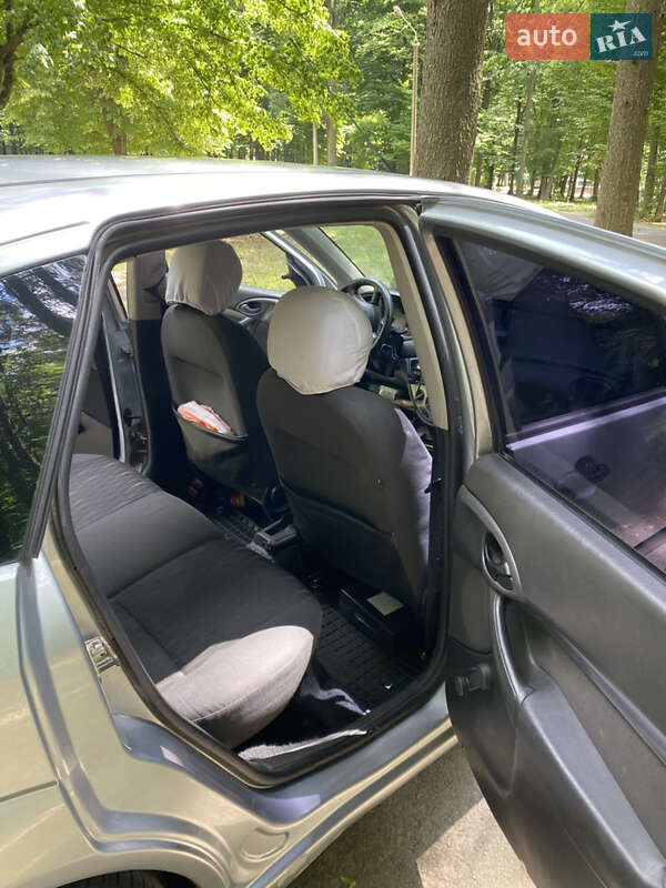 Хэтчбек Ford Focus 2004 в Виннице