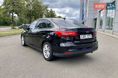 Седан Ford Focus 2016 в 