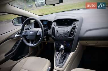 Седан Ford Focus 2016 в 