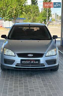 Хэтчбек Ford Focus 2005 в Николаеве