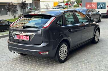 Хэтчбек Ford Focus 2009 в 