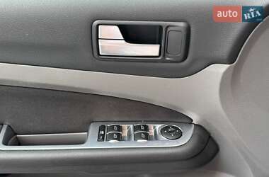 Хэтчбек Ford Focus 2009 в 
