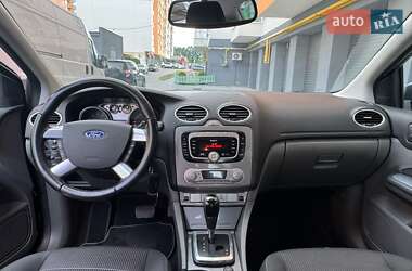 Хэтчбек Ford Focus 2009 в 