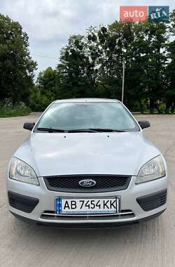 Хэтчбек Ford Focus 2007 в 