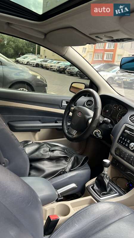 Хэтчбек Ford Focus 2005 в Хмельницком