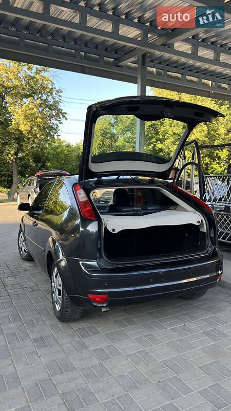 Хэтчбек Ford Focus 2005 в Хмельницком