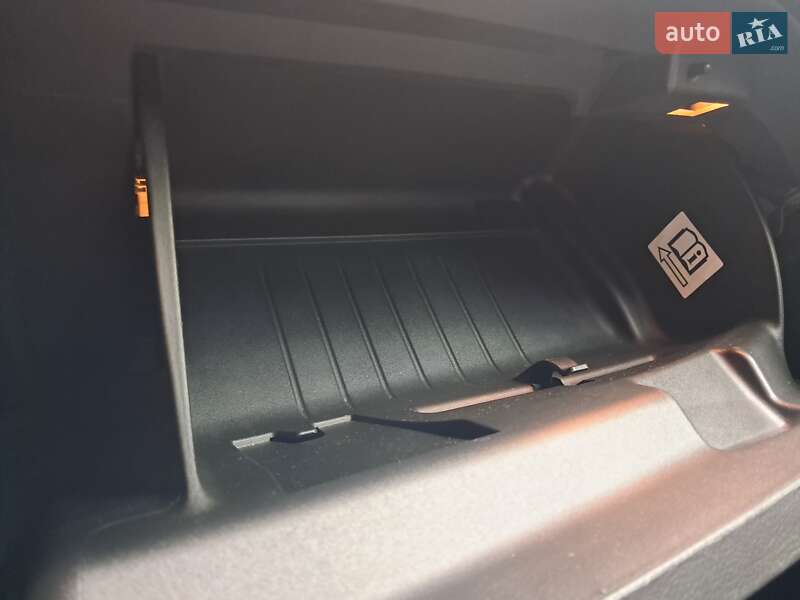 Седан Ford Focus 2017 в Тернополе фото 145 Седан Ford Focus 2017 в Тернополе