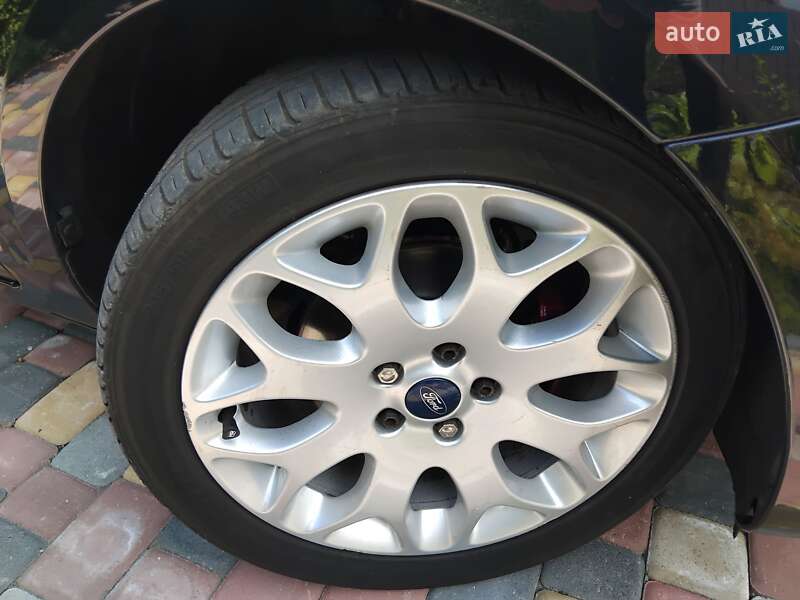 Универсал Ford Focus 2009 в Остроге