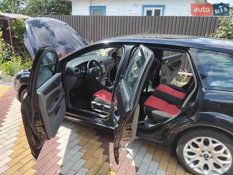Универсал Ford Focus 2009 в Остроге