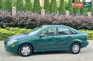 Седан Ford Focus 2002 в 
