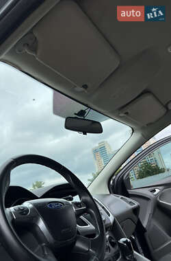 Хэтчбек Ford Focus 2013 в 