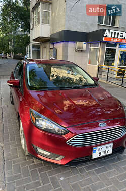 Седан Ford Focus 2015 в 