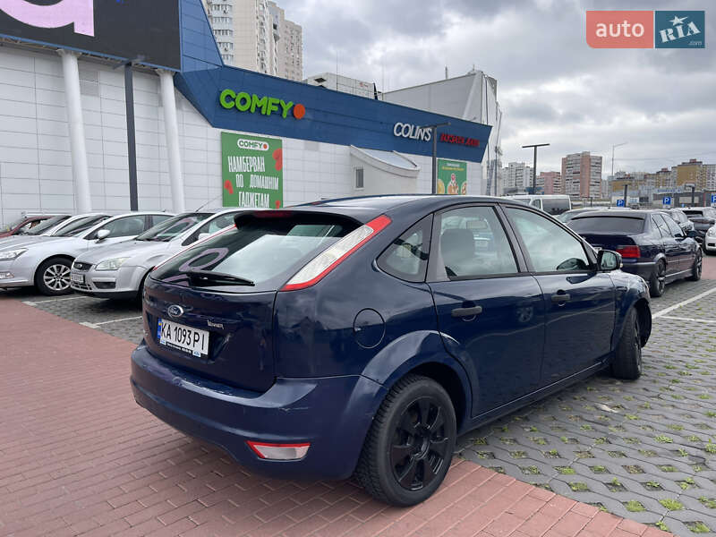 Хэтчбек Ford Focus 2011 в Киеве