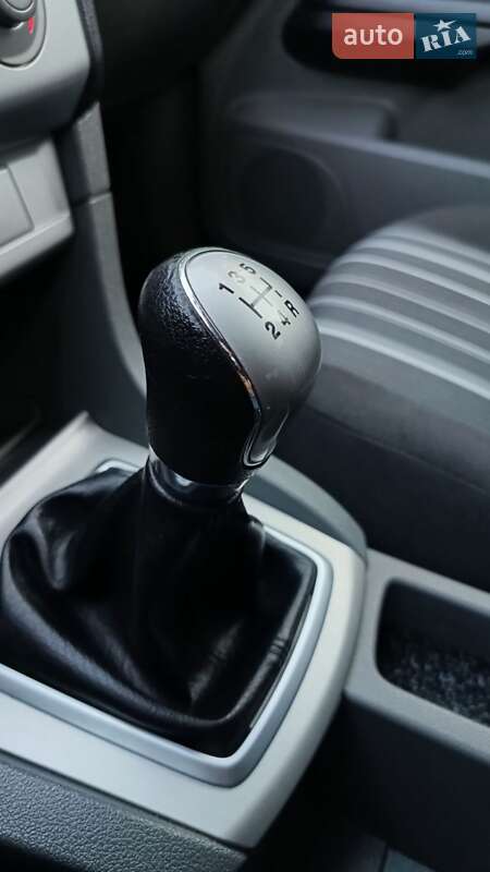 Хэтчбек Ford Focus 2008 в Дубно