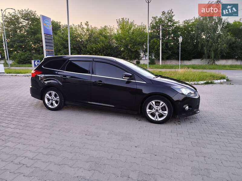 Универсал Ford Focus 2012 в 