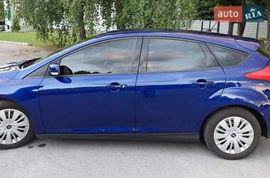 Хэтчбек Ford Focus 2015 в 