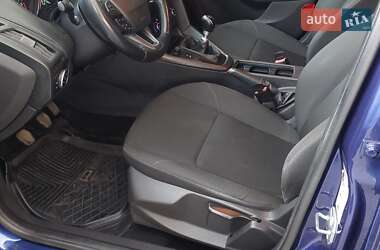 Хэтчбек Ford Focus 2015 в 