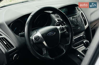 Универсал Ford Focus 2014 в 