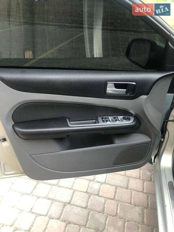 Универсал Ford Focus 2010 в Теофиполе