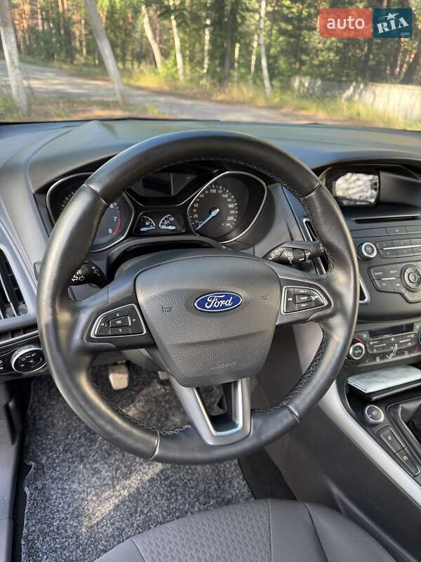Хэтчбек Ford Focus 2015 в Ахтырке фото 23 Хэтчбек Ford Focus 2015 в Ахтырке