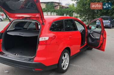 Универсал Ford Focus 2014 в 