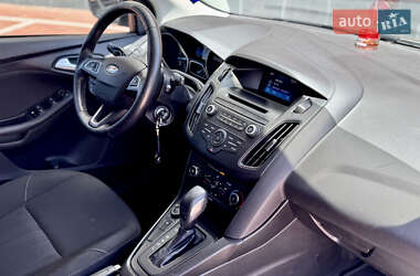 Хэтчбек Ford Focus 2017 в 